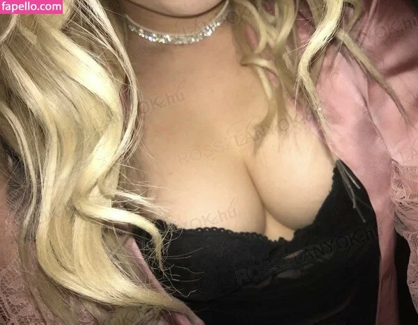 eveliinngy Onlyfans Photo Gallery 