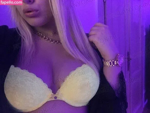 eveliinngy Onlyfans Photo Gallery 