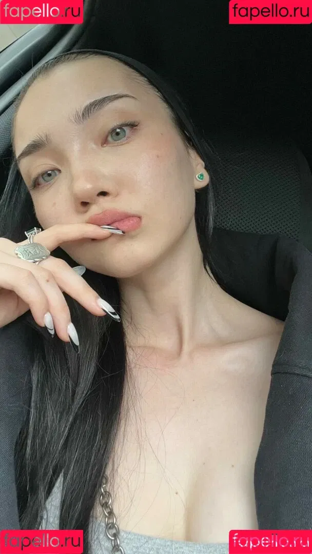 Aya Shalkar Onlyfans Photo Gallery 