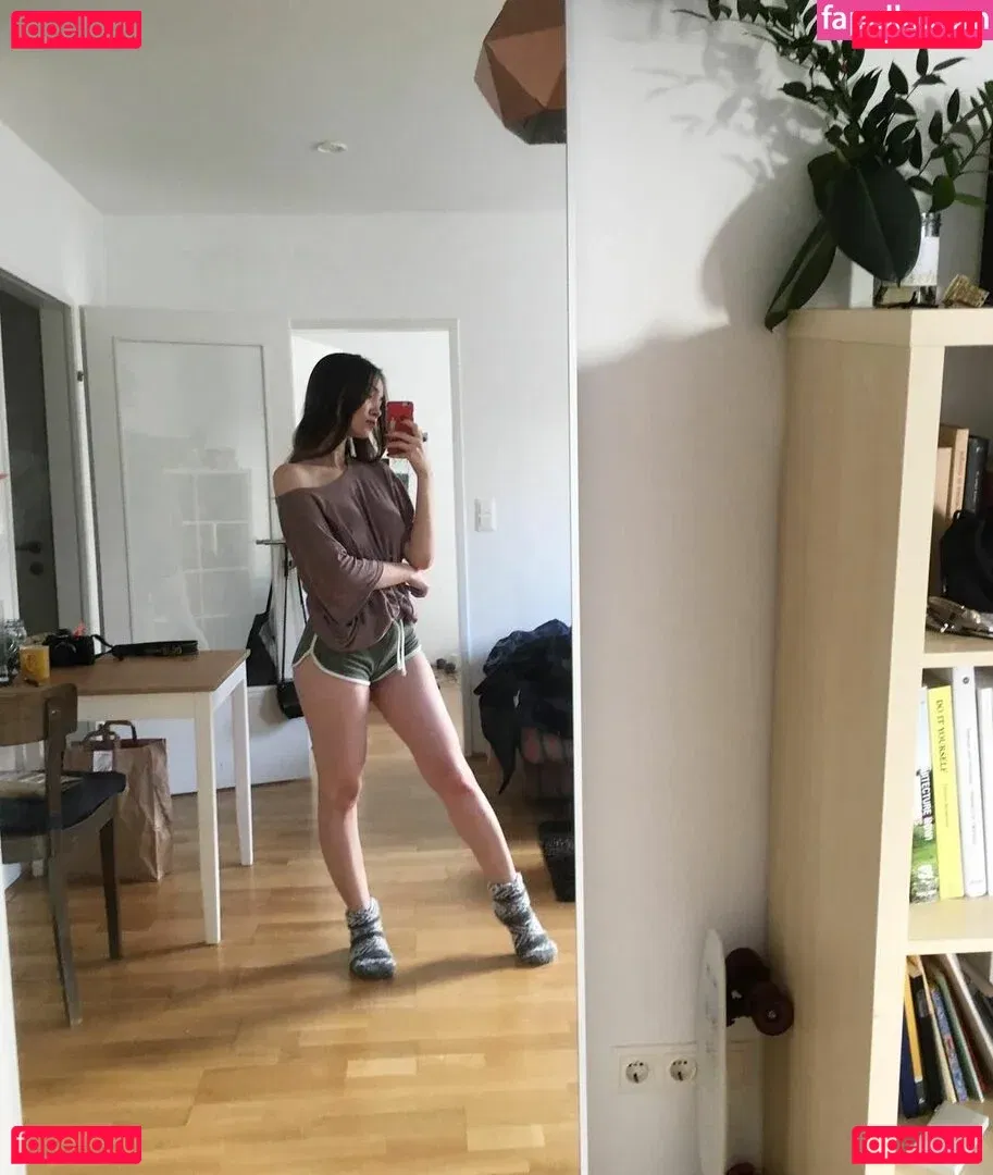 Aya Shalkar Onlyfans Photo Gallery 