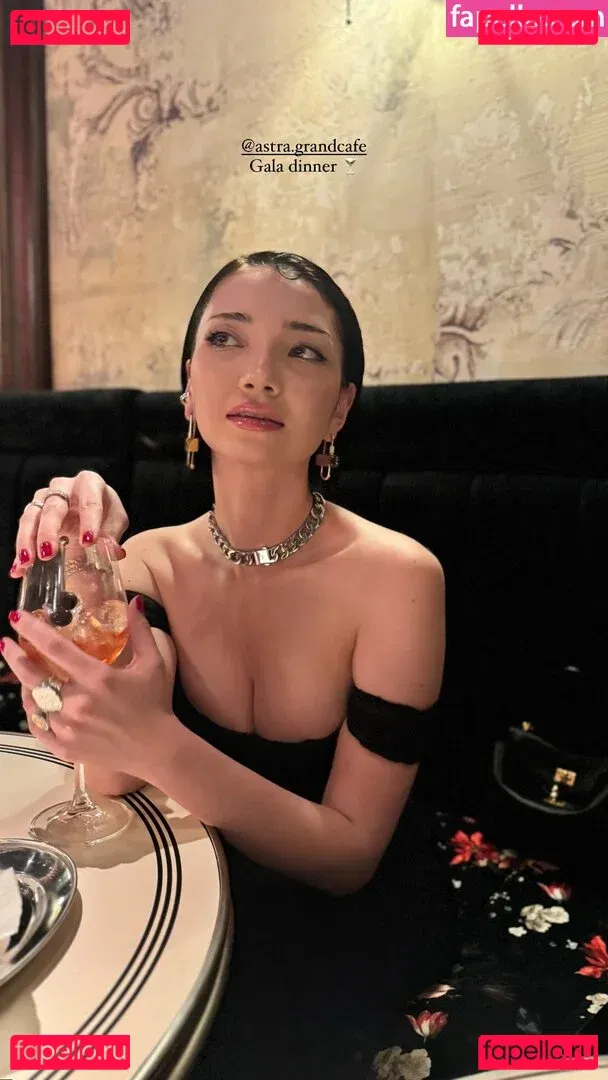 Aya Shalkar Onlyfans Photo Gallery 