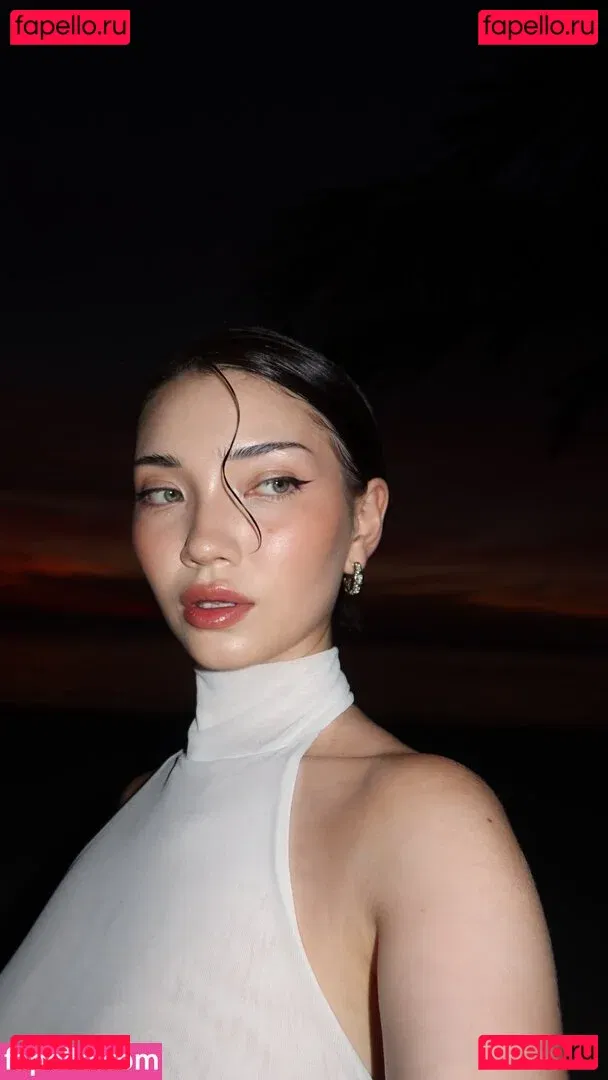 Aya Shalkar Onlyfans Photo Gallery 