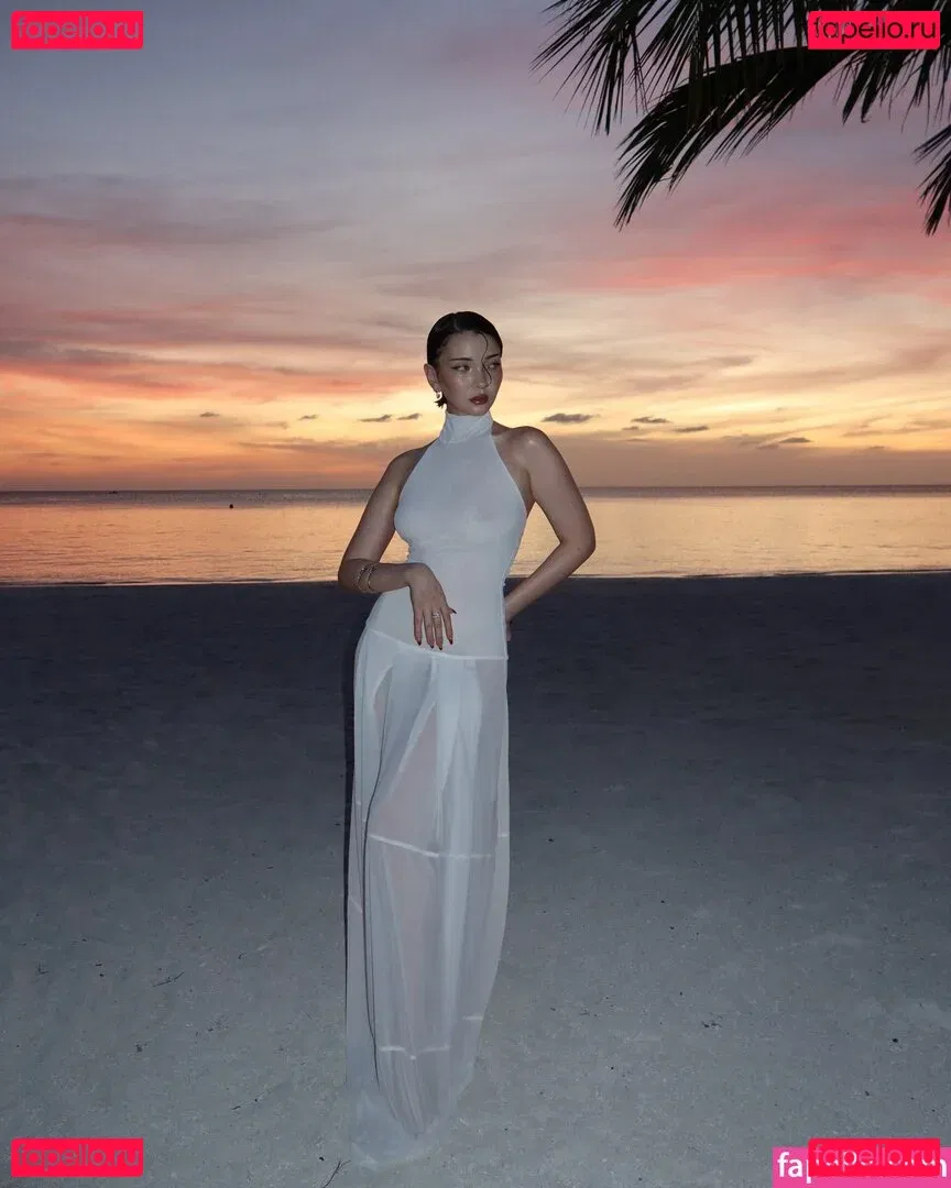 Aya Shalkar Onlyfans Photo Gallery 