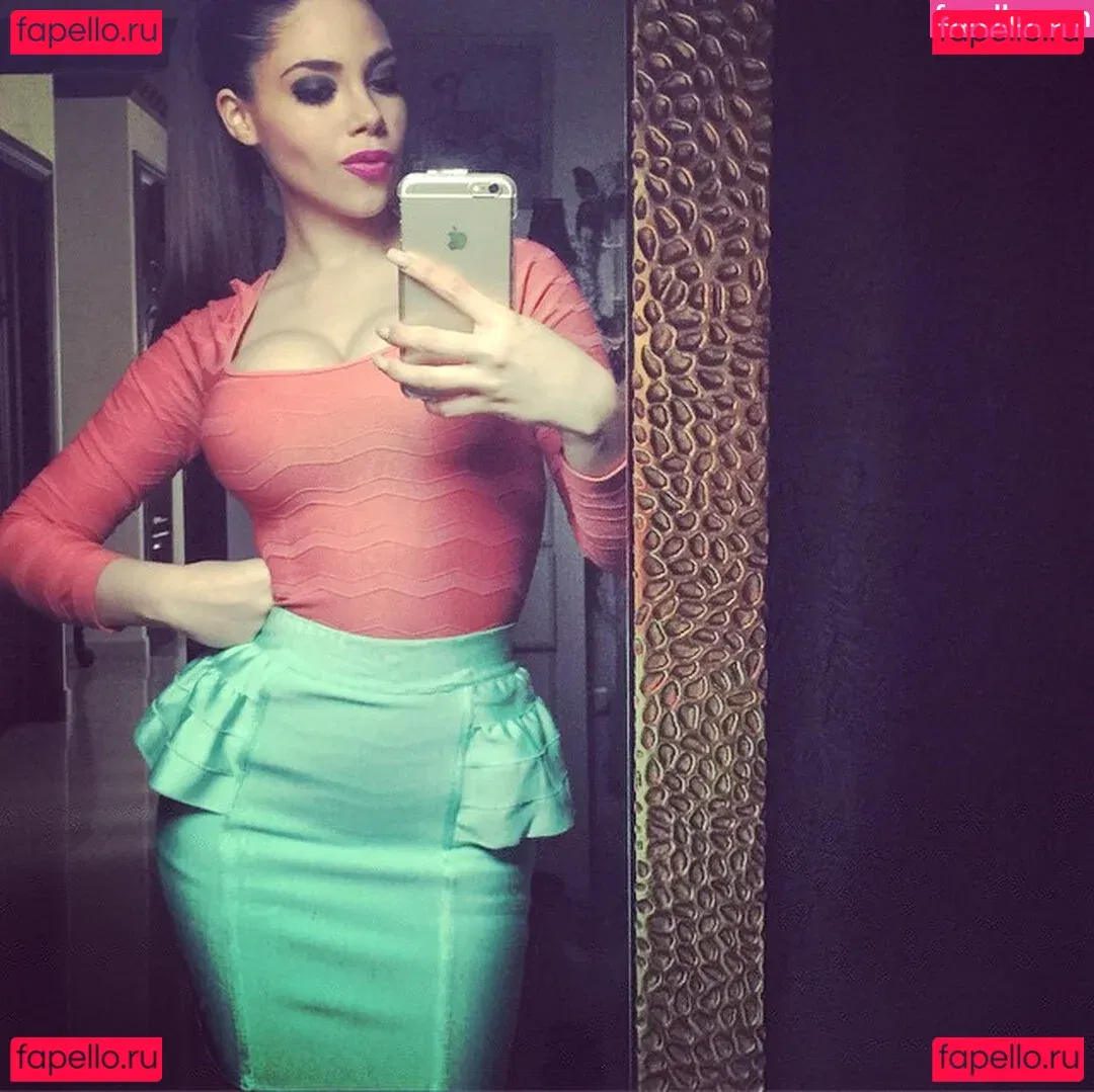 Claudia Guajardo Onlyfans Photo Gallery 