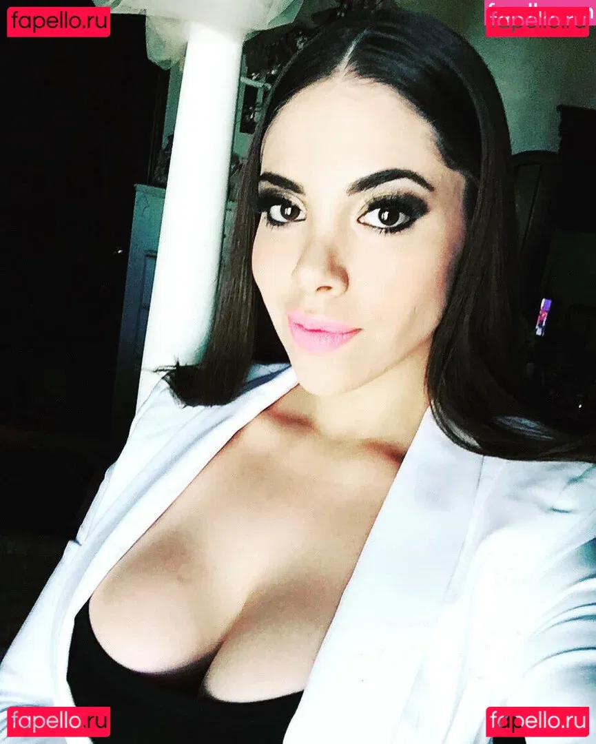 Claudia Guajardo Onlyfans Photo Gallery 
