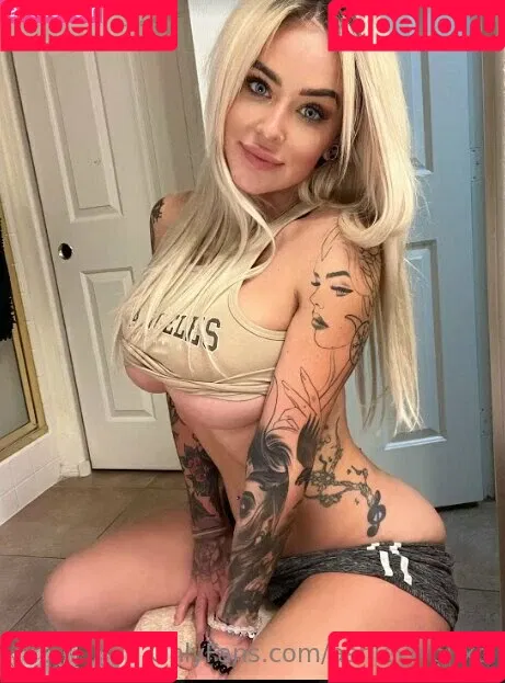 ashleywolfxo Onlyfans Photo Gallery 