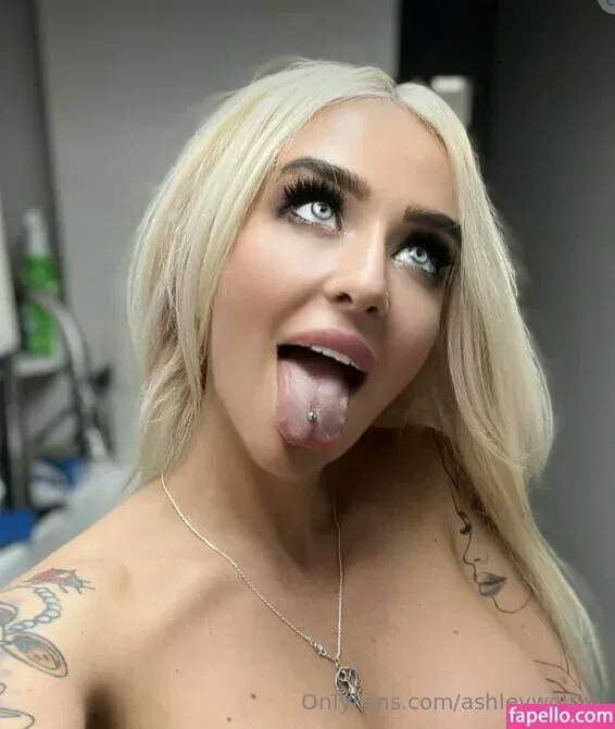 ashleywolfxo Onlyfans Photo Gallery 