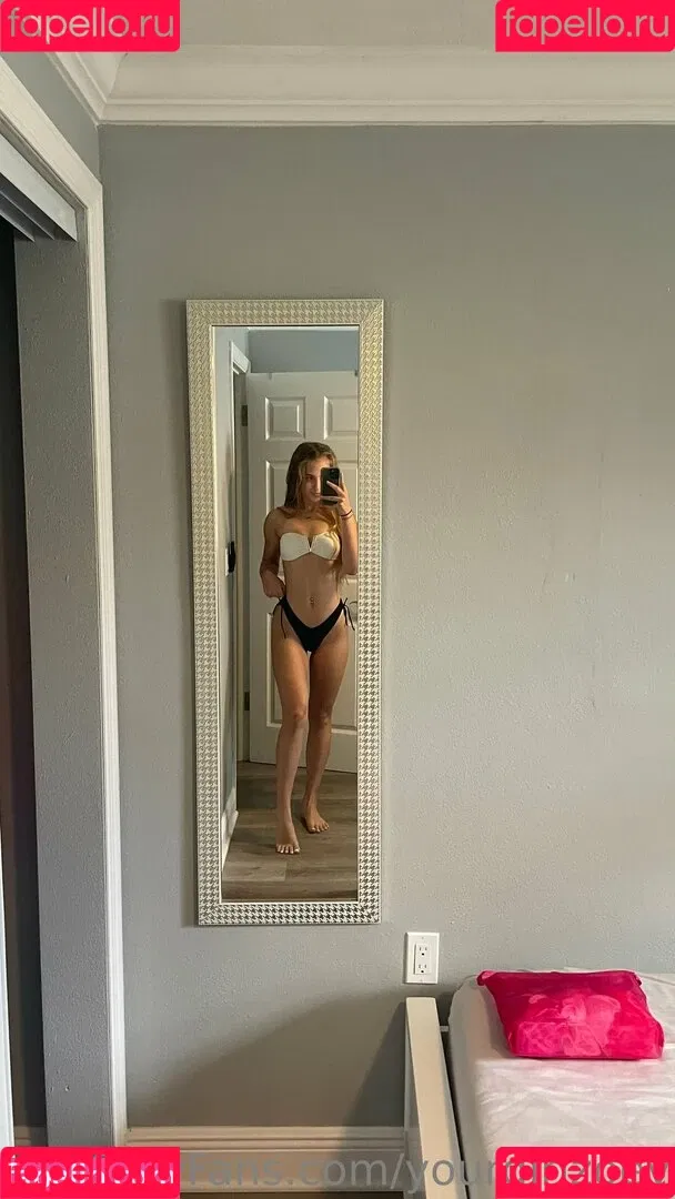 yourgirlzoey Onlyfans Photo Gallery 