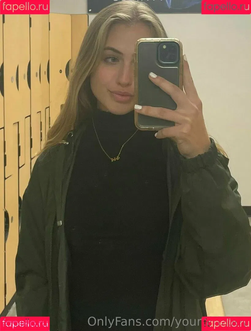 yourgirlzoey Onlyfans Photo Gallery 