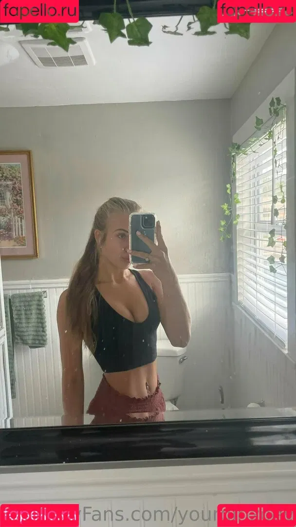 yourgirlzoey Onlyfans Photo Gallery 