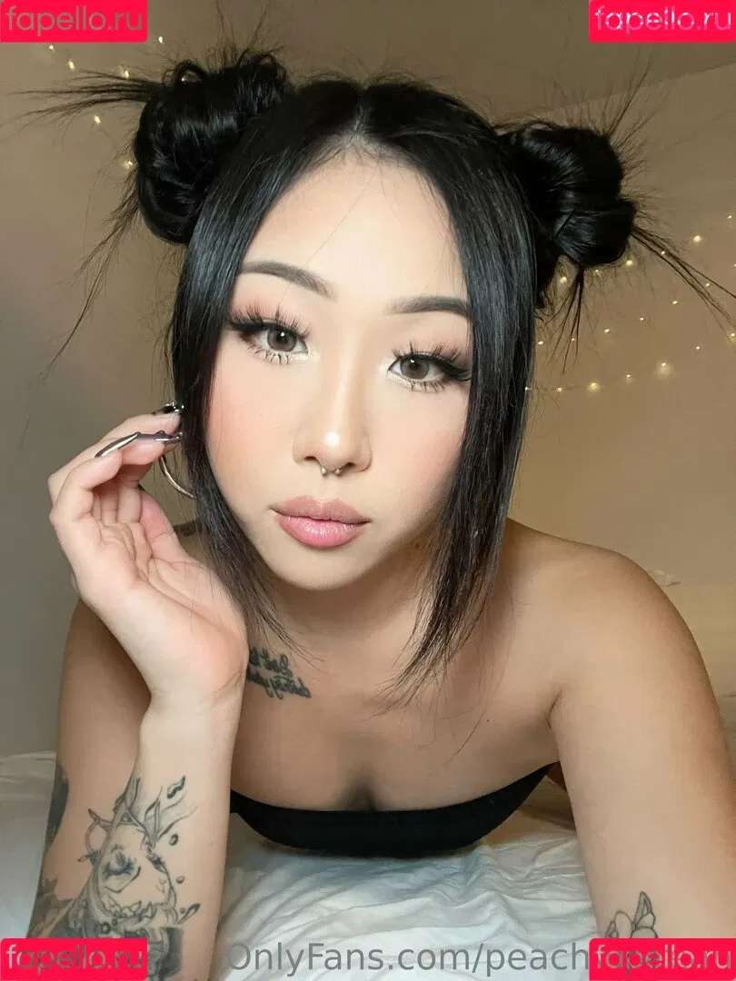 Peachykorean Onlyfans Photo Gallery 