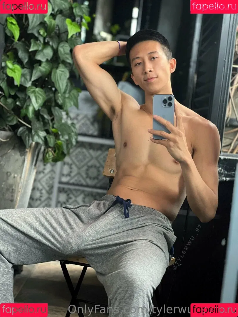tylerwu_97free Onlyfans Photo Gallery 