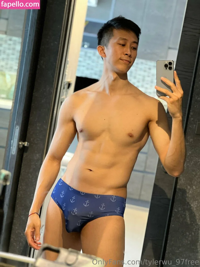 tylerwu_97free Onlyfans Photo Gallery 