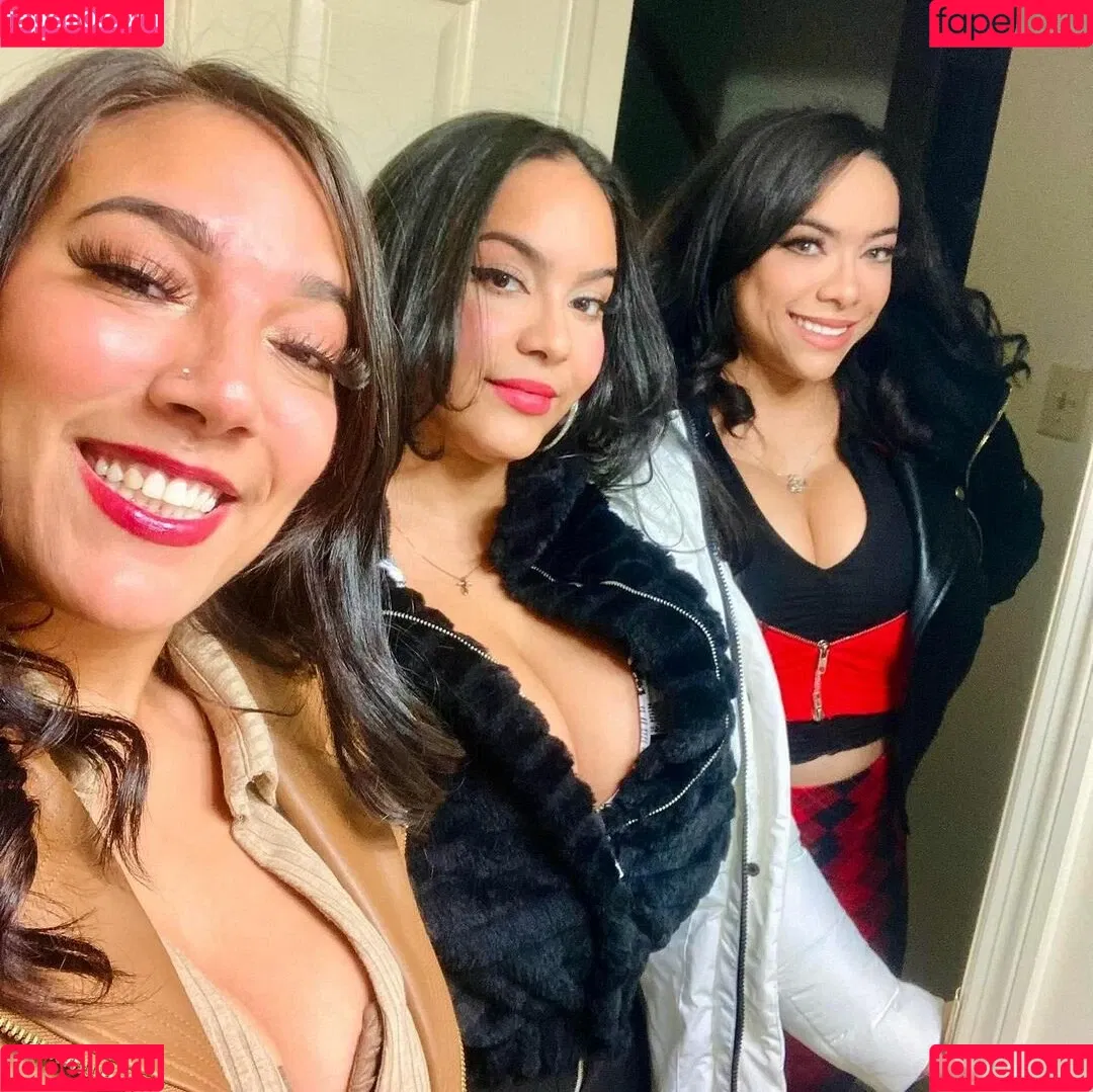 Jaki-Oppai Onlyfans Photo Gallery 
