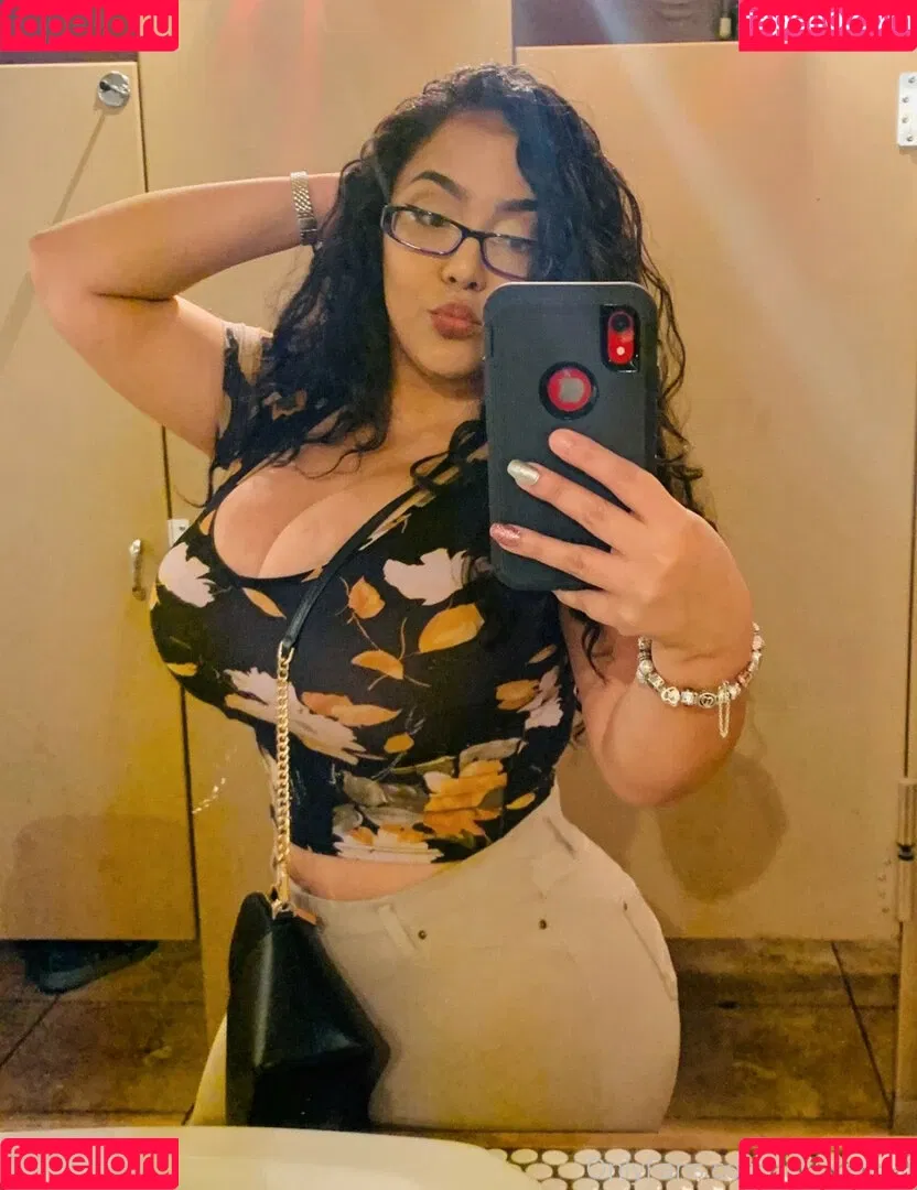 Jaki-Oppai Onlyfans Photo Gallery 