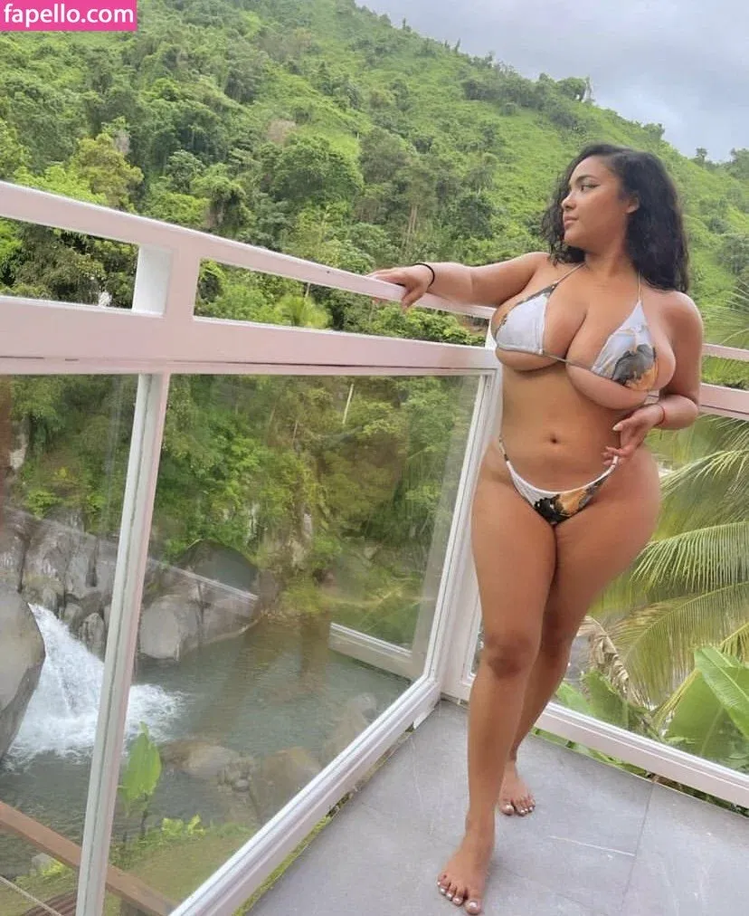 Jaki-Oppai Onlyfans Photo Gallery 