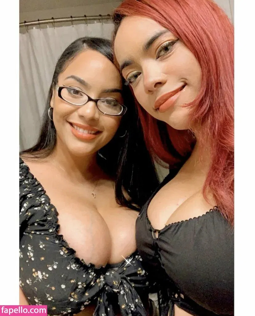 Jaki-Oppai Onlyfans Photo Gallery 