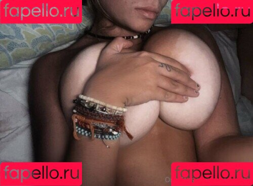 moonwolgirl Onlyfans Photo Gallery 