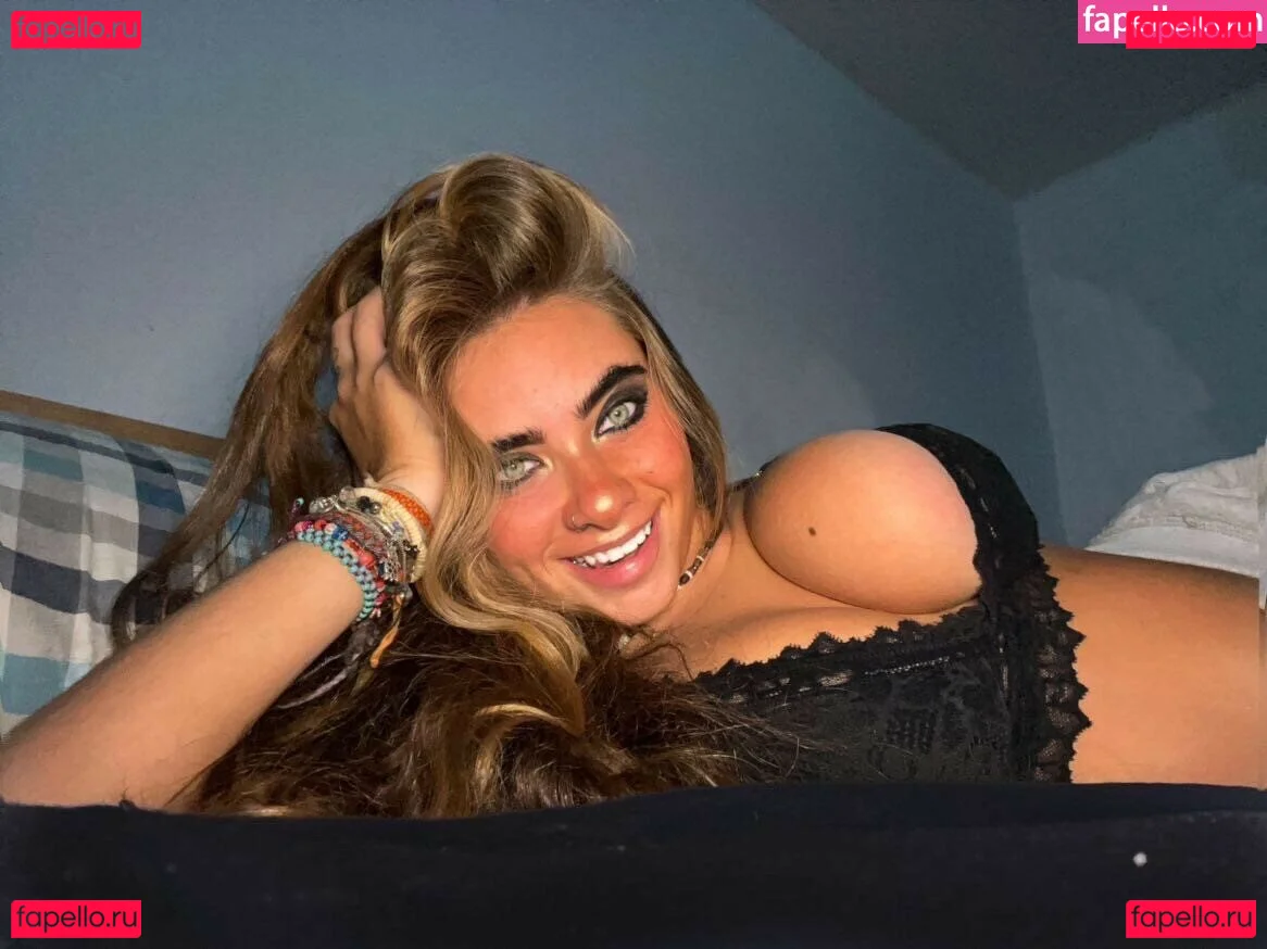 moonwolgirl Onlyfans Photo Gallery 