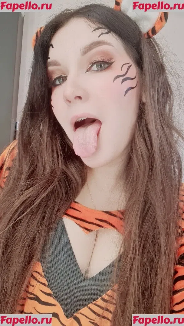 ASMR KittyKlaw Onlyfans Photo Gallery 