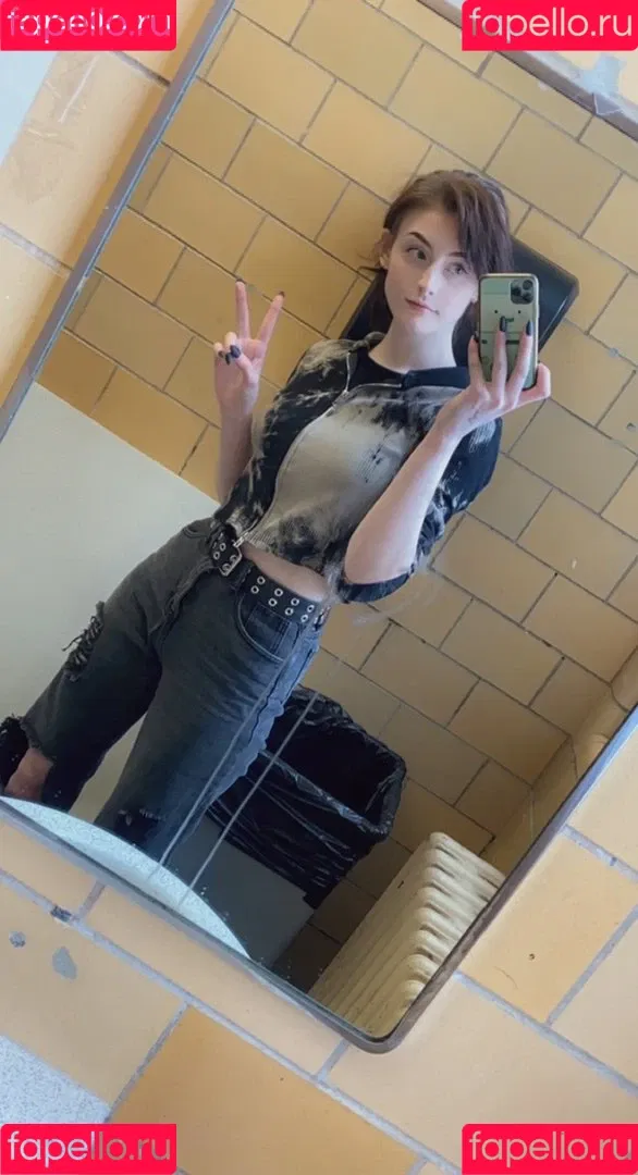 Soggyalien22 Onlyfans Photo Gallery 