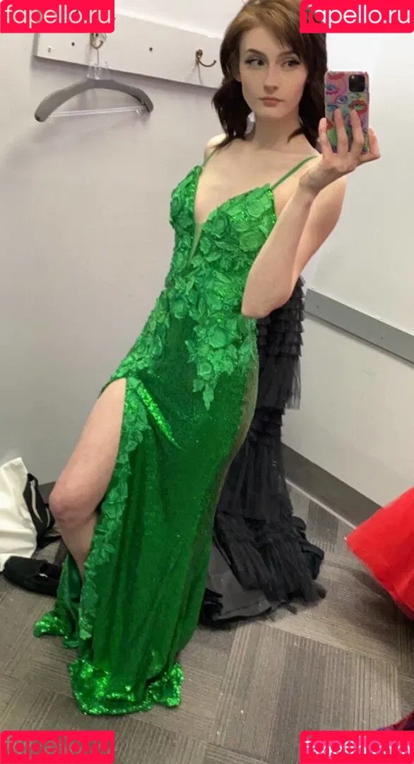 Soggyalien22 Onlyfans Photo Gallery 