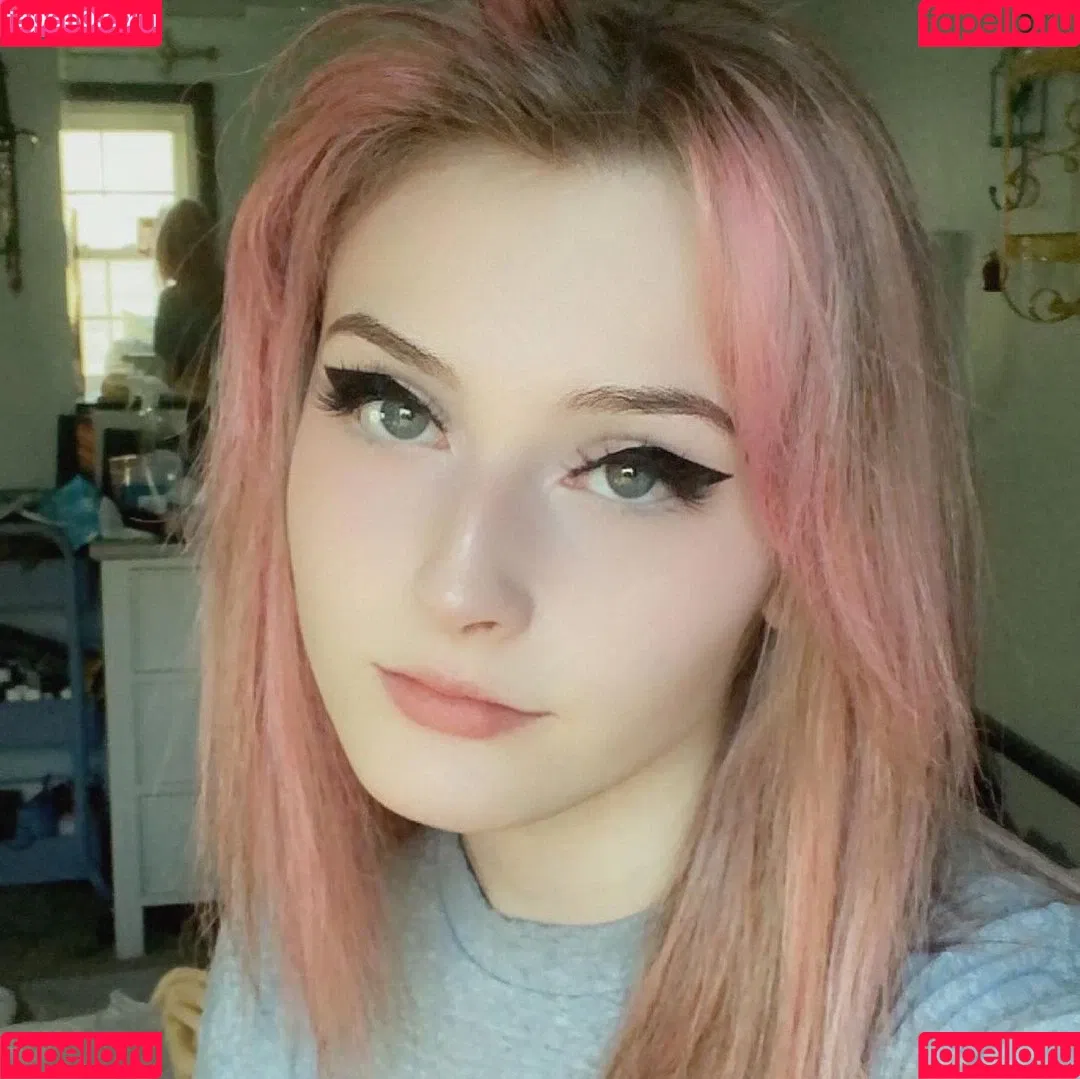 Soggyalien22 Onlyfans Photo Gallery 