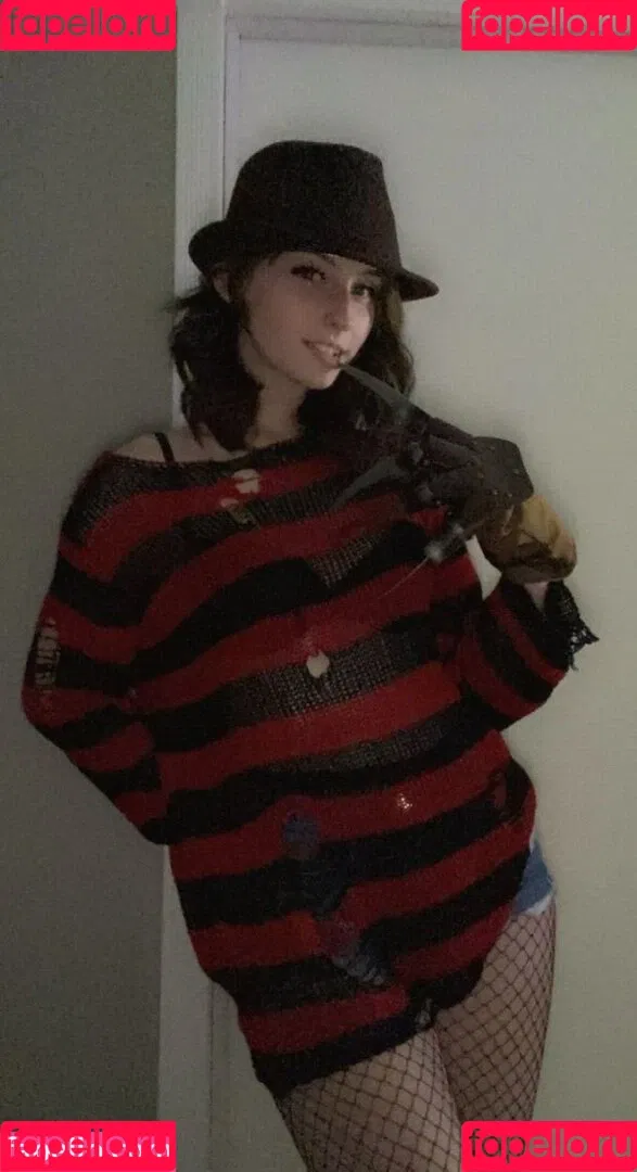 Soggyalien22 Onlyfans Photo Gallery 