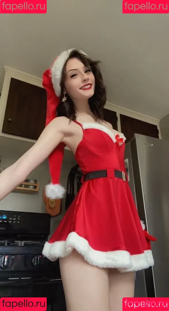 Soggyalien22 Onlyfans Photo Gallery 
