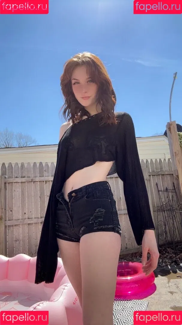 Soggyalien22 Onlyfans Photo Gallery 