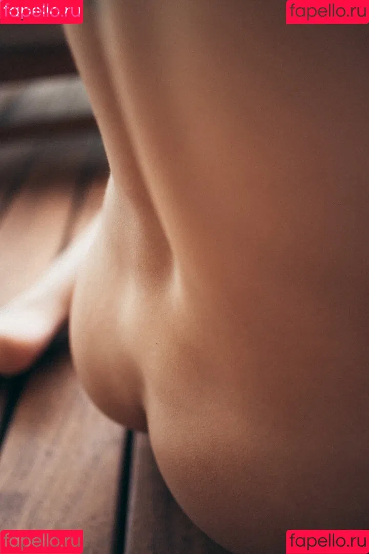 Lara Arluni Onlyfans Photo Gallery 