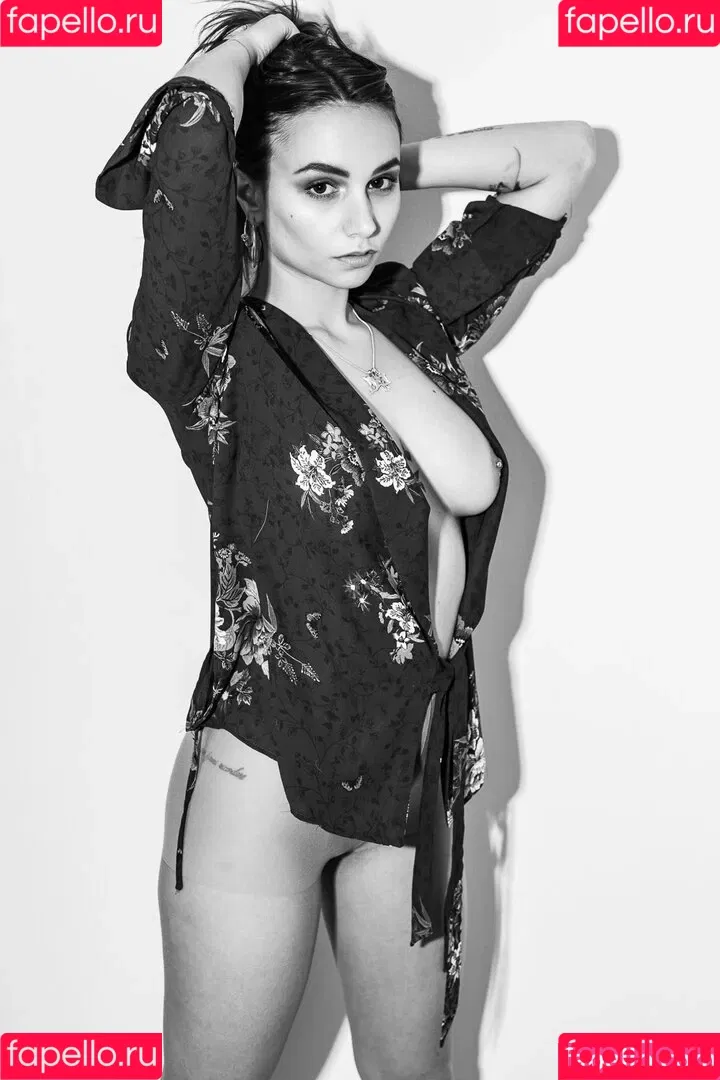 Lara Arluni Onlyfans Photo Gallery 