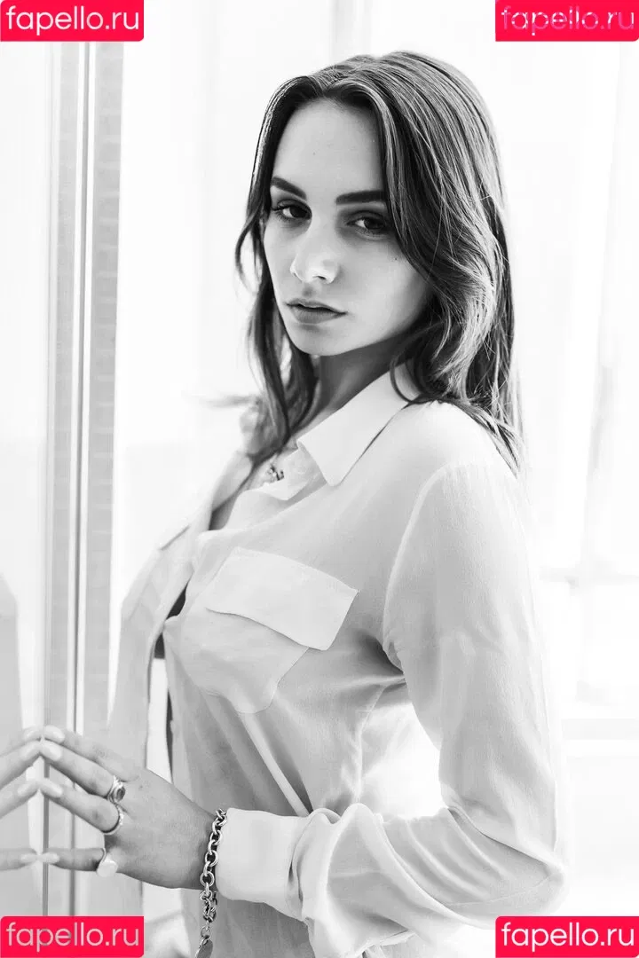 Lara Arluni Onlyfans Photo Gallery 