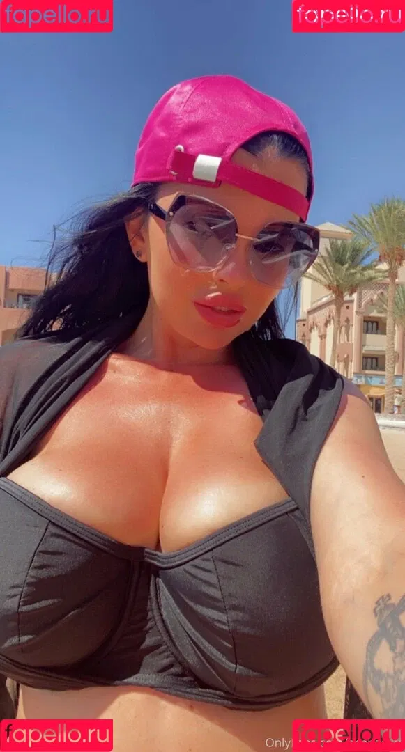 sharizelka Onlyfans Photo Gallery 