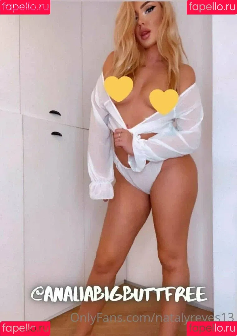 Huge Tits Nataly Onlyfans Photo Gallery 