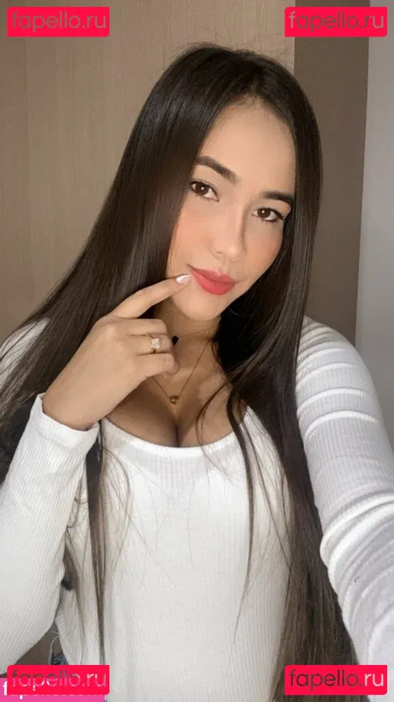 Huge Tits Nataly Onlyfans Photo Gallery 