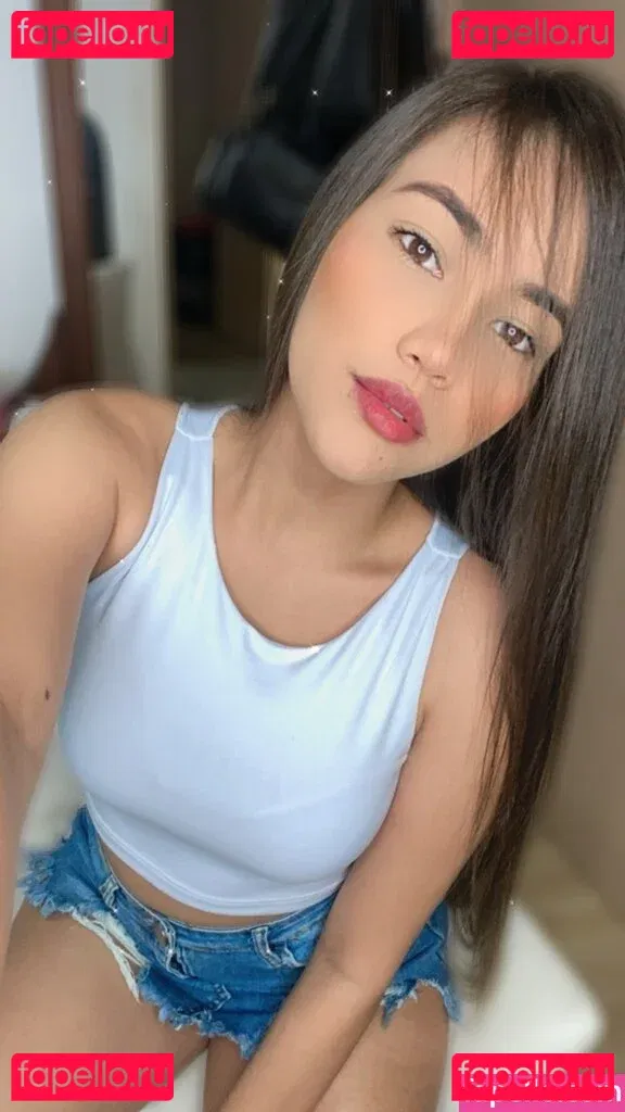 Huge Tits Nataly Onlyfans Photo Gallery 