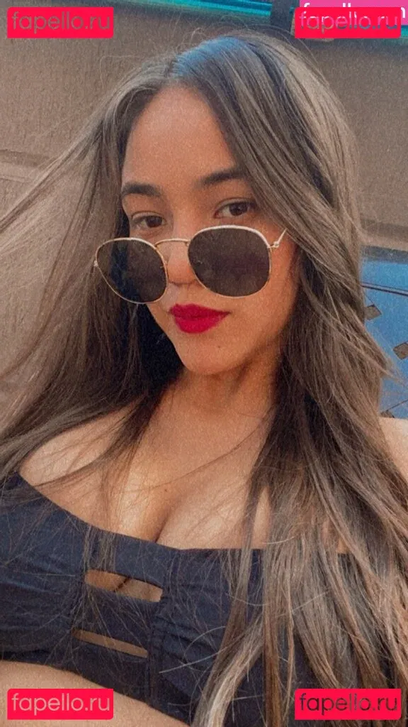 Huge Tits Nataly Onlyfans Photo Gallery 