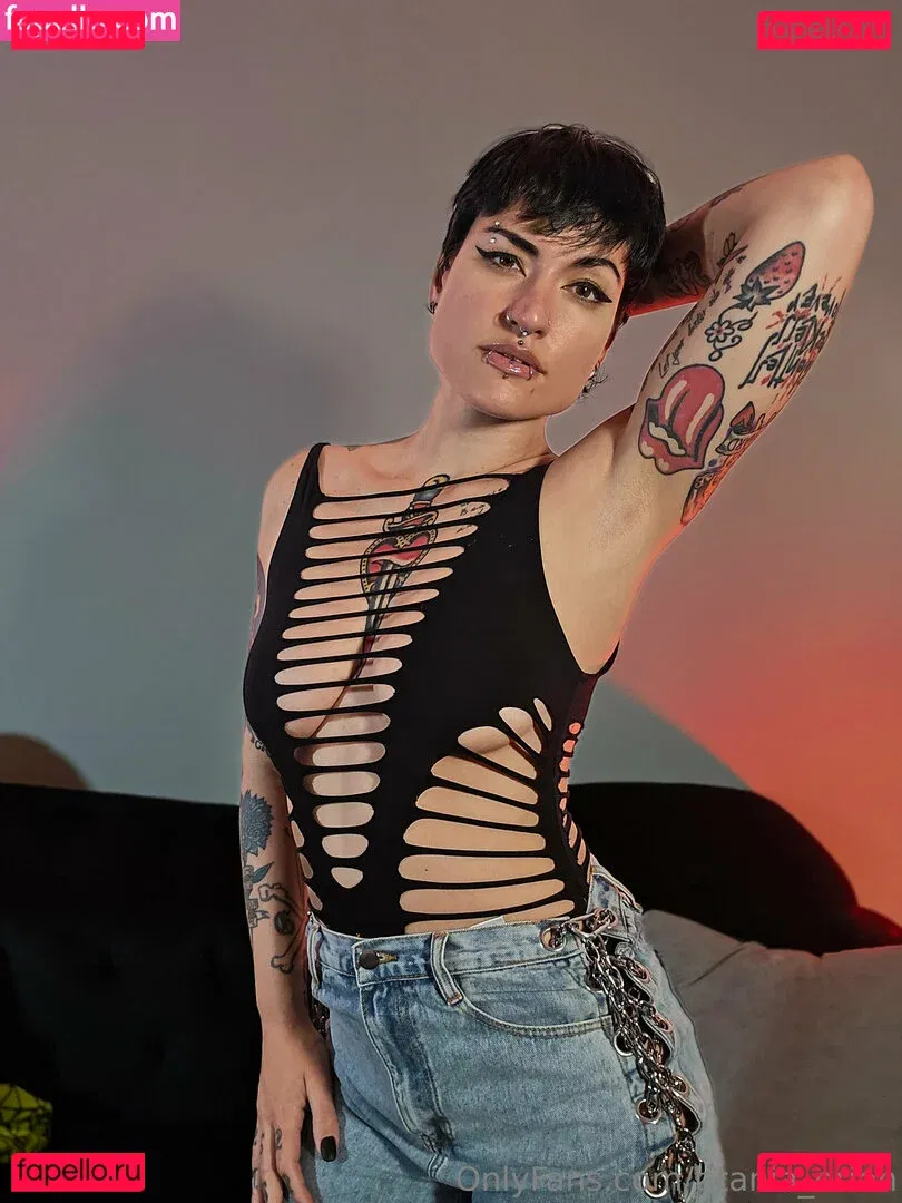 titania_orion Onlyfans Photo Gallery 