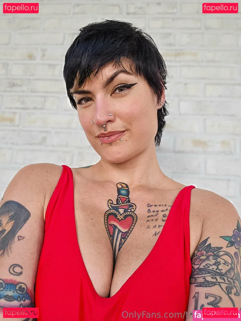 titania_orion Onlyfans Photo Gallery 