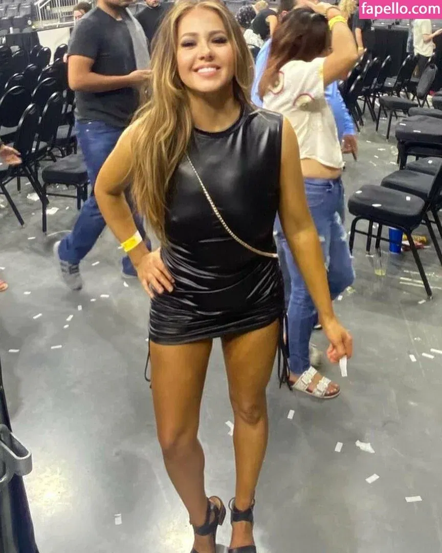 MarieFromTheBlock Onlyfans Photo Gallery 