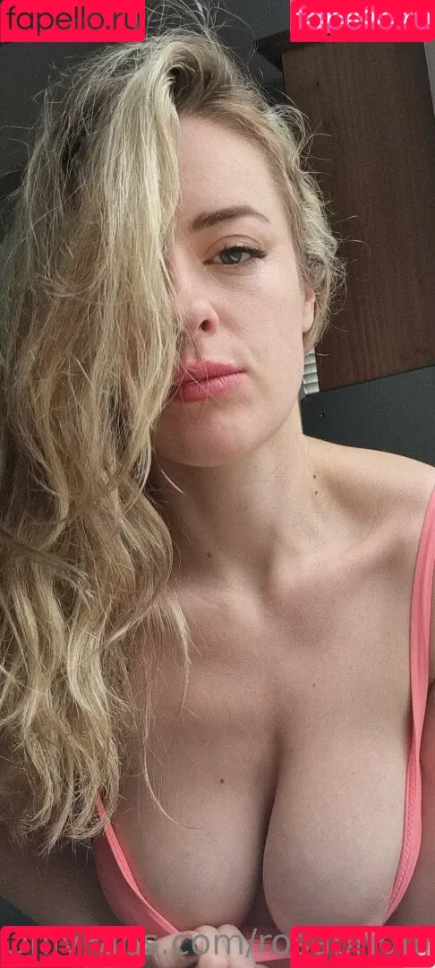 Rosa Brighid Onlyfans Photo Gallery 