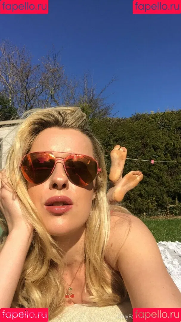 Rosa Brighid Onlyfans Photo Gallery 