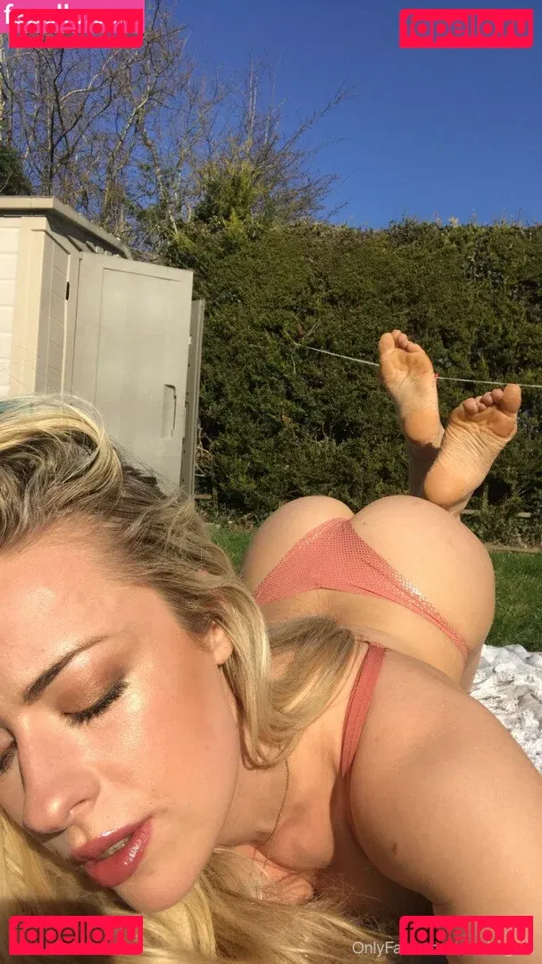 Rosa Brighid Onlyfans Photo Gallery 