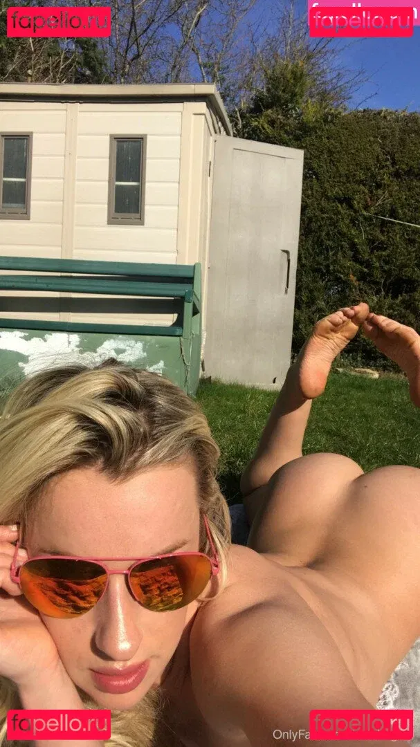 Rosa Brighid Onlyfans Photo Gallery 