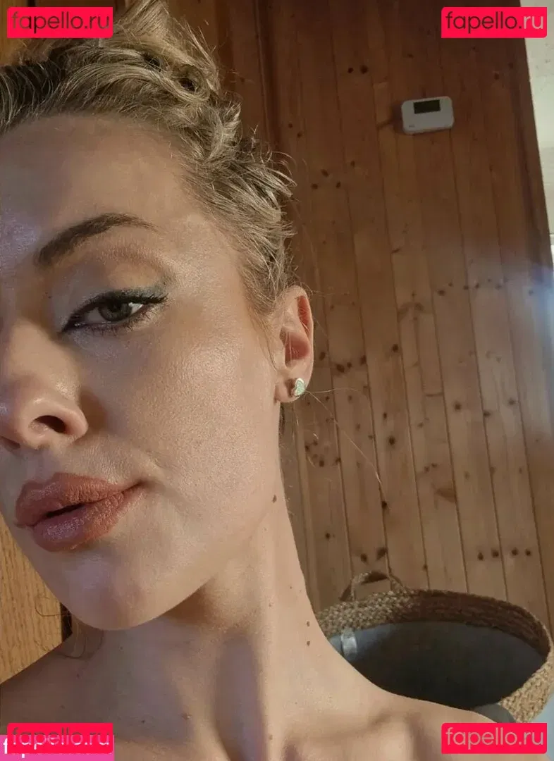 Rosa Brighid Onlyfans Photo Gallery 