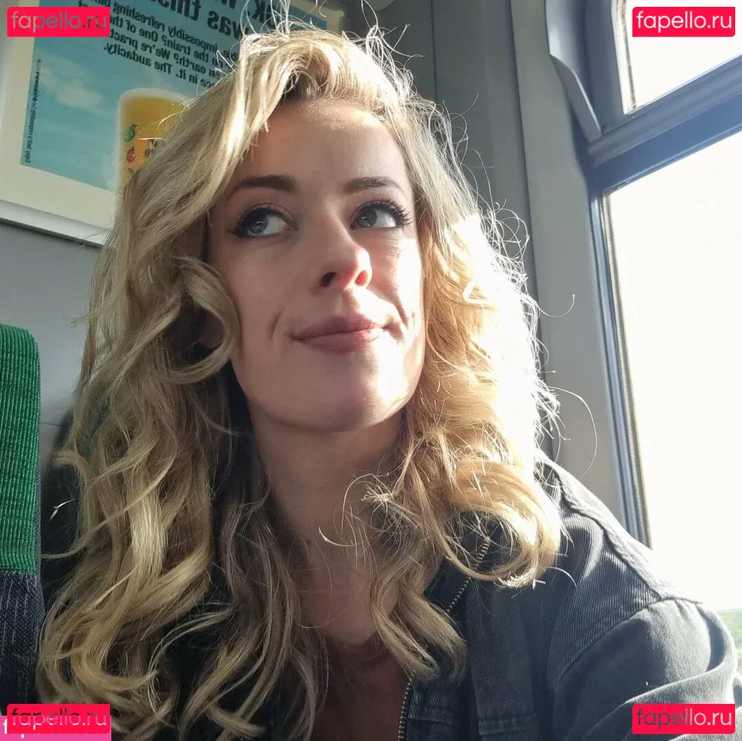 Rosa Brighid Onlyfans Photo Gallery 