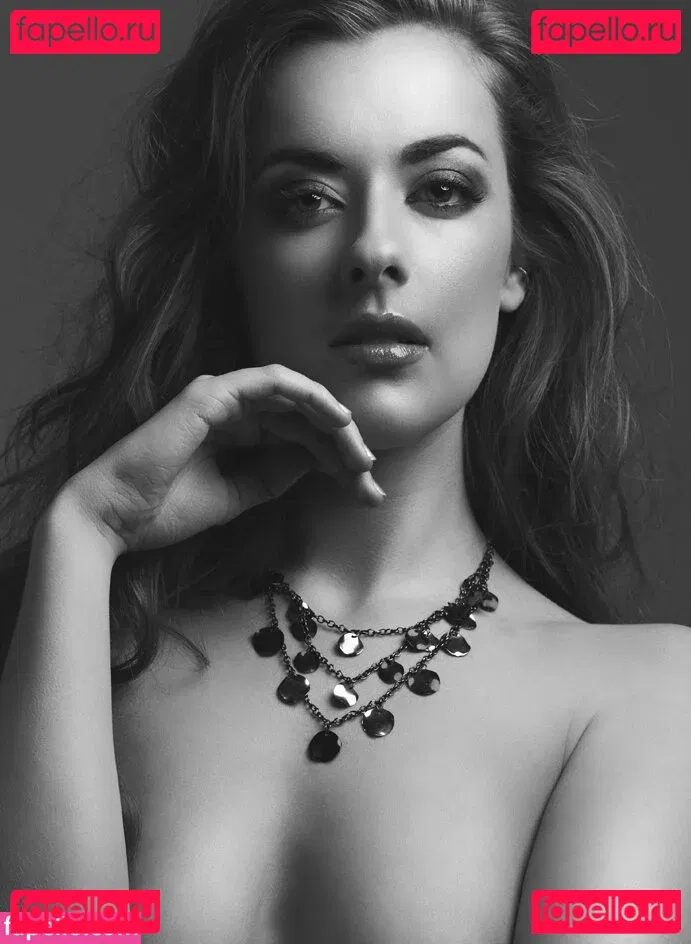 Rosa Brighid Onlyfans Photo Gallery 