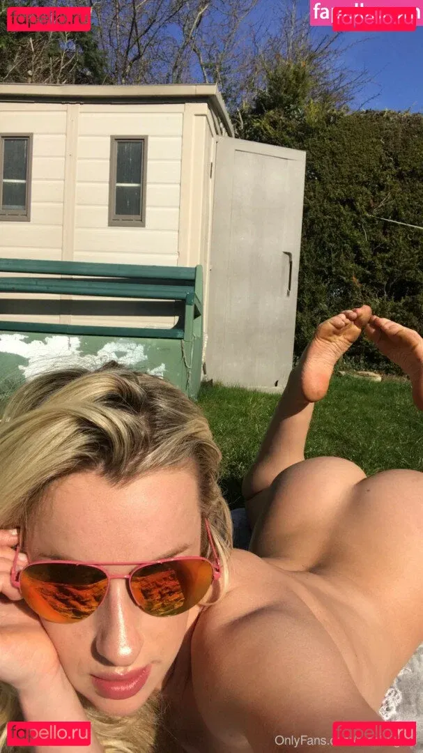 Rosa Brighid Onlyfans Photo Gallery 