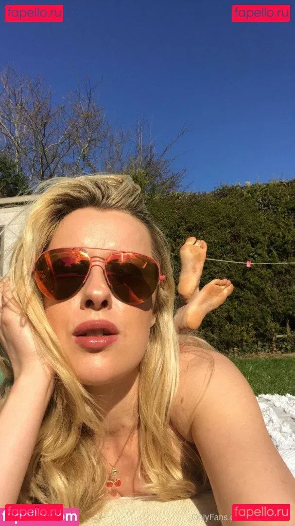 Rosa Brighid Onlyfans Photo Gallery 